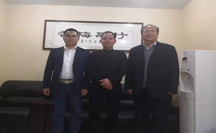 熱烈歡迎河南潔凈協(xié)會(huì)周會(huì)長(zhǎng)，潘秘書(shū)長(zhǎng)蒞臨歐博空調(diào)河南分公司