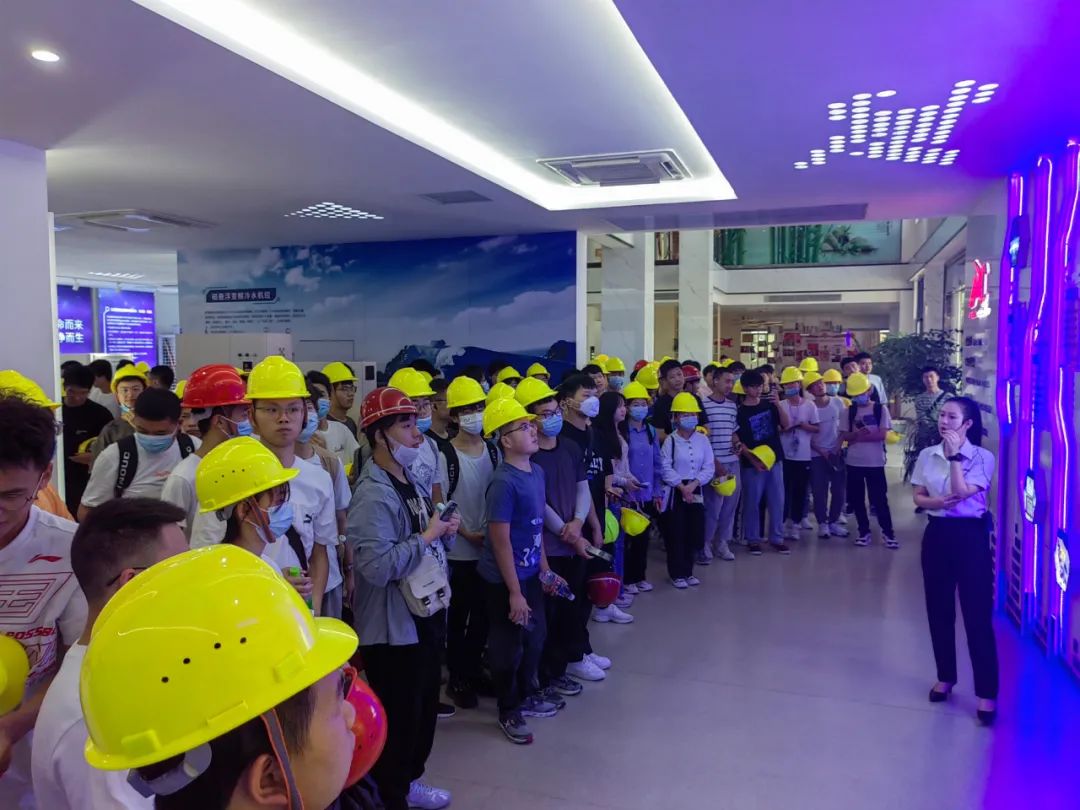 1658457105979545.jpg 640